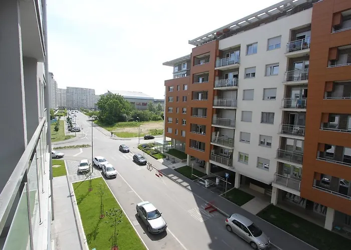 New Magnetic, Parking 5 Evra Dan 베오그라드