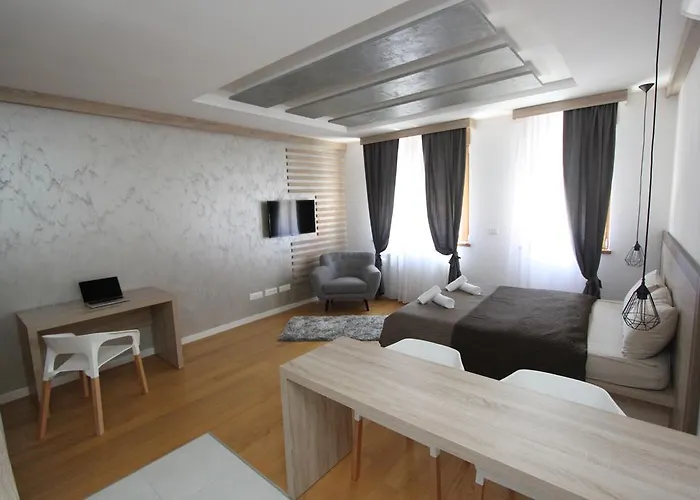 아파트 New Magnetic, Parking 5 Evra Dan